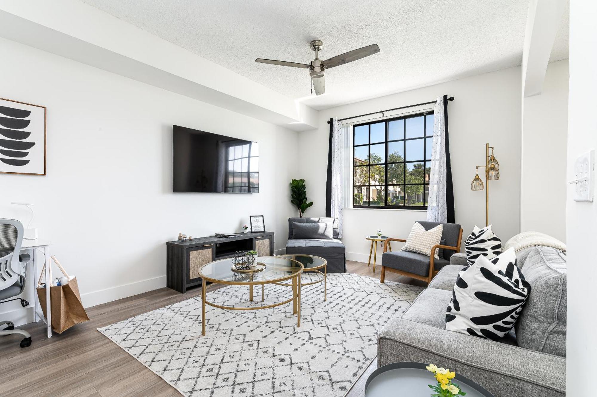 דלריי ביץ' Newly Renovated Townhome With King Bed מראה חיצוני תמונה